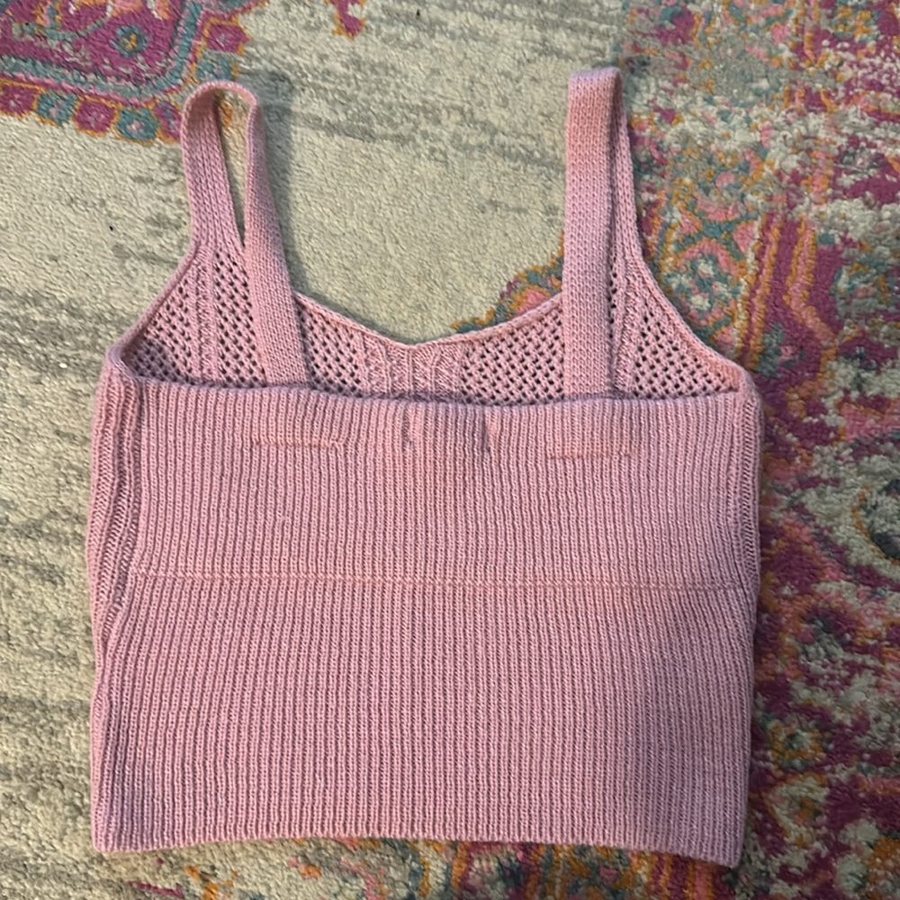 Pink top. ๐ - Picture 2 of 2